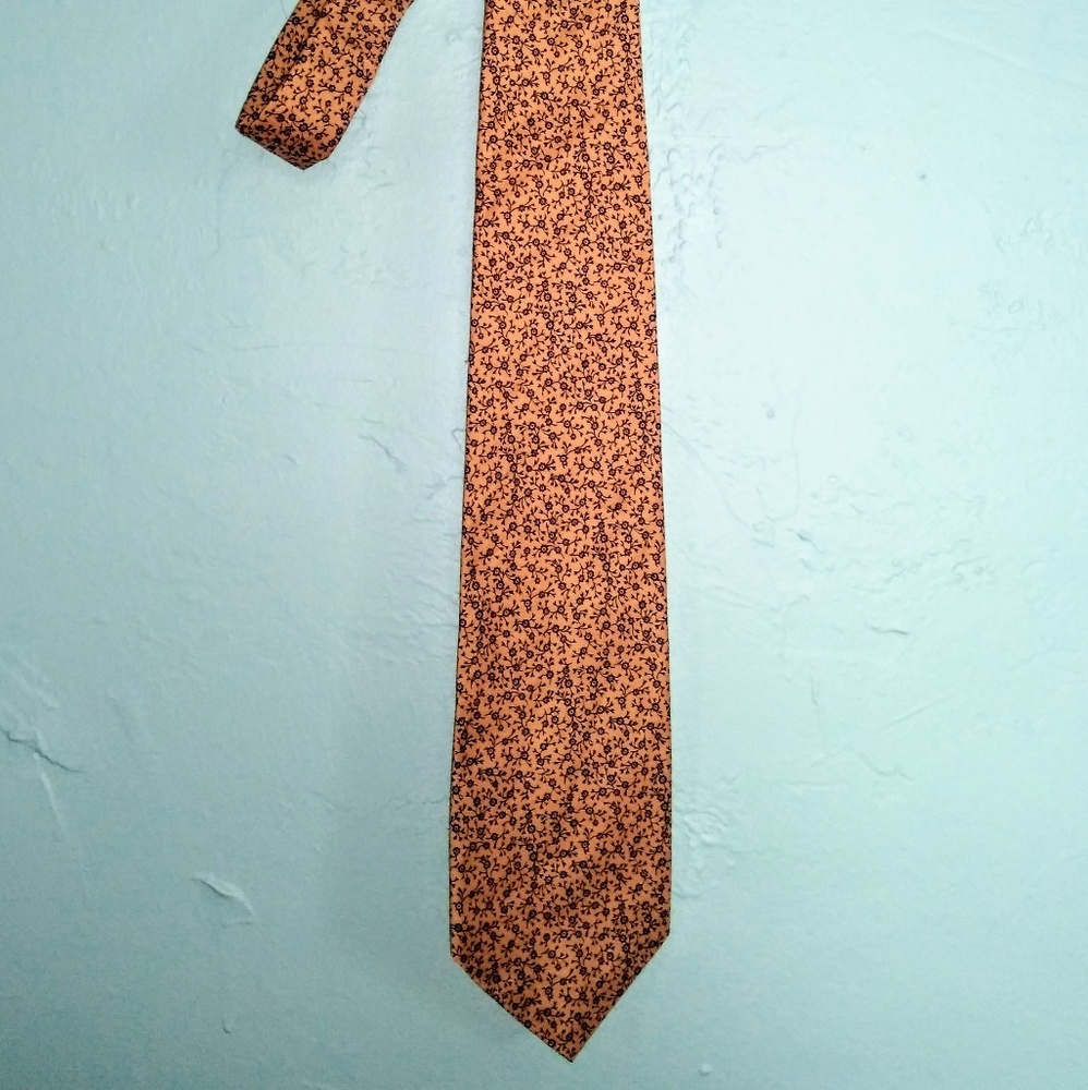 Authentic Liberty of London Tie EUC 55 inch